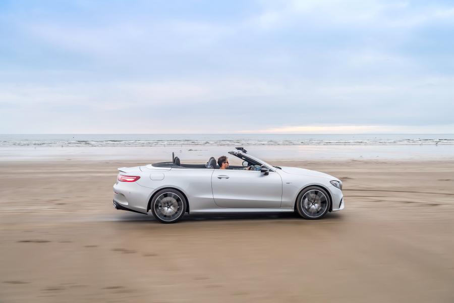  Mercedes-AMG E53 4Matic+ Cabriolet (A238) 2018 года  (UK) (фото 5 из 40)